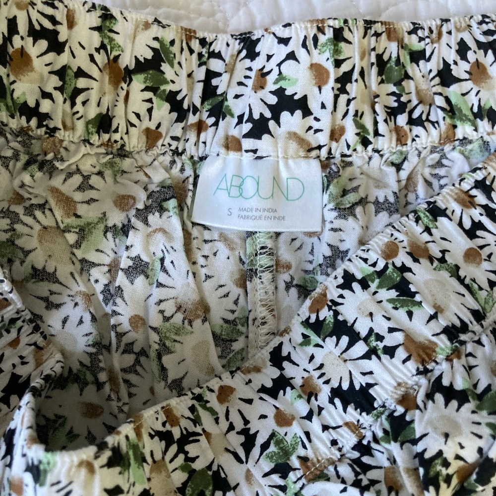 Floral Print Wide-Leg Pants - Picture 9 of 12